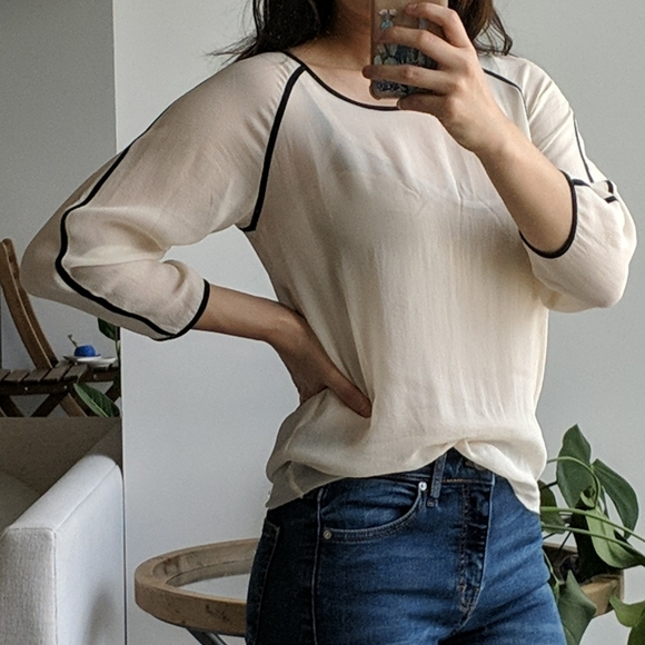100% silk Aritzia Wilfred blouse - Picture 2 of 5